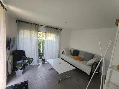 Télévision ou salle de divertissement dans l'établissement Gîte au calme en Normandie, Forêt de Lyons