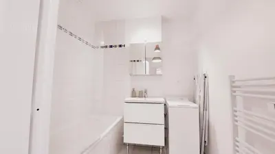 Salle de bains dans l'établissement Le Gabrielle-Charmant Appartement-Parking