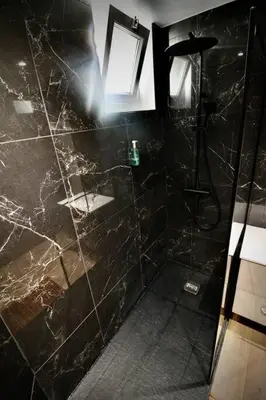 Salle de bains dans l'établissement Les Bons Enfants - Vieux Marché Rouen 4P Wifi