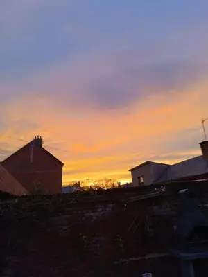 Lever ou coucher de soleil vu de la maison de vacances ou à proximité