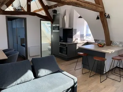Cuisine ou kitchenette dans l'établissement Le Henri IV - Vue Cathédrale-Parking