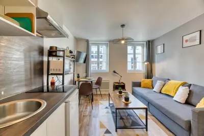 Cuisine ou kitchenette dans l'établissement Le Rémi studio rénové au coeur de Rouen