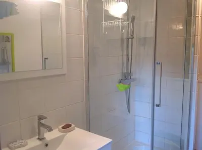 Salle de bains dans l'établissement Gîte du Presbytère de L'Abbé L'Hermina
