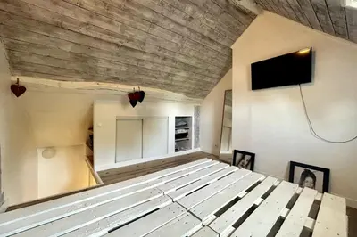Cuisine ou kitchenette dans l'établissement Le Saint-Ouen charmante maison tout confort !