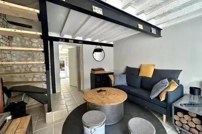 Coin salon dans l'établissement Le Saint-Ouen charmante maison tout confort !
