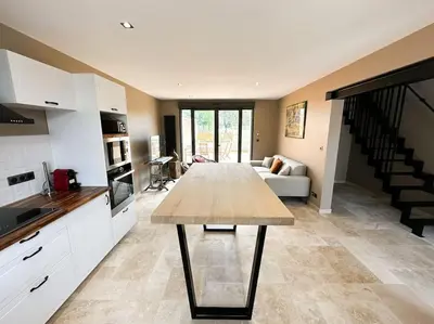 Cuisine ou kitchenette dans l'établissement Appartement N1 moderne à 3min de Giverny