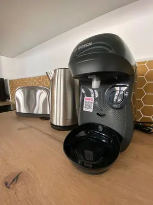 Cuisine ou kitchenette dans l'établissement Le Mimosa