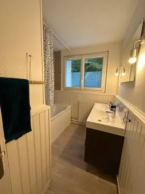 Plan de l'établissement Appartement 4 pers. avec parking gratuit sur place Petit Couronne