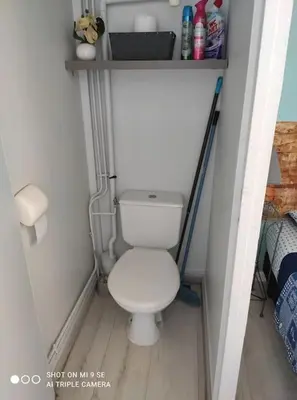 Salle de bains dans l'établissement Studio Tribord Le Tréport - vue mer & falaises