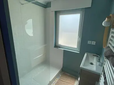 Salle de bains dans l'établissement Maison - Louviers centre - proche golf