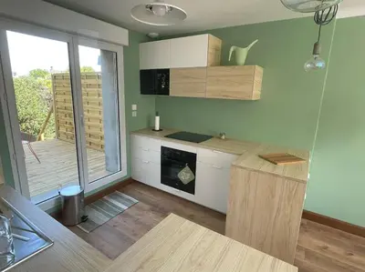 Cuisine ou kitchenette dans l'établissement Maison - Louviers centre - proche golf