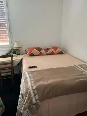 Un ou plusieurs lits dans un hébergement de l'établissement Beauvais chambre 1