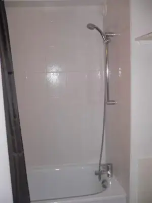 Salle de bains dans l'établissement Appartement Nickel et confortable