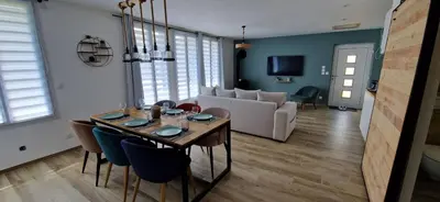 Coin salon dans l'établissement House for 4 To 6 Peoplec