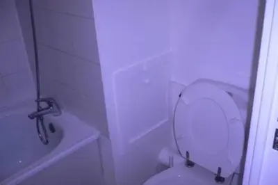 Salle de bains dans l'établissement Bel appartement meublé et aménagé