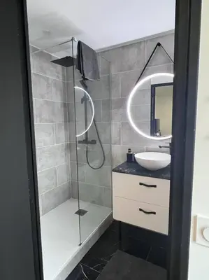 Salle de bains dans l'établissement Black Pearl V