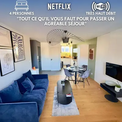 Télévision ou salle de divertissement dans l'établissement Vue Cathédrale, Beffroi, Netflix en Hyper Centre