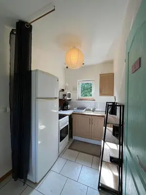 Cuisine ou kitchenette dans l'établissement Gite Caillebourg Normandie