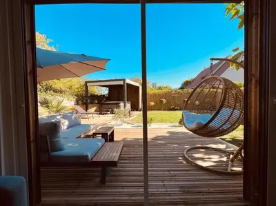 Terrasse ou espace extérieur de l'établissement KosyHouse - Un petit coin de paradis-SPA & Massage