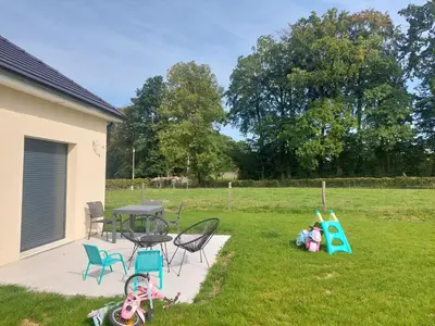 Jardin de l'établissement Studio à la campagne, 5 minutes de l'autoroute