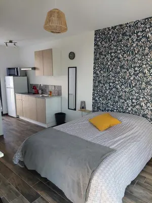 Cuisine ou kitchenette dans l'établissement Studio à la campagne, 5 minutes de l'autoroute