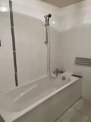 Salle de bains dans l'établissement Gîte Laurymoor - Normandie
