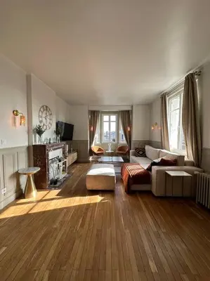 Un ou plusieurs lits dans un hébergement de l'établissement Luxueuse maison Hypercentre Dieppe
