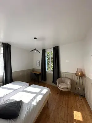 Un ou plusieurs lits dans un hébergement de l'établissement Luxueuse maison Hypercentre Dieppe