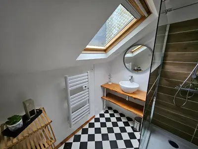 Salle de bains dans l'établissement ENTRE 2 VAGUES