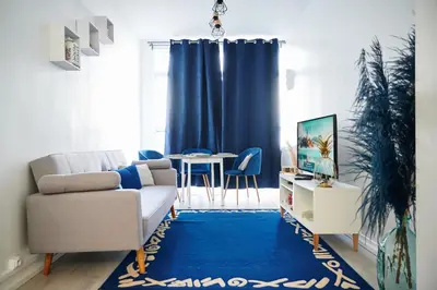 Coin salon dans l'établissement Appartement moderne et lumineux - Centre ville Creil