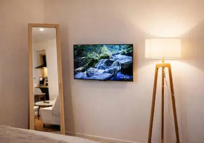 Télévision ou salle de divertissement dans l'établissement Spacious & Luxuary Studio