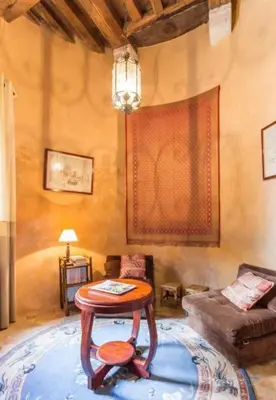 Coin salon dans l'établissement Manoir du Petit Logis