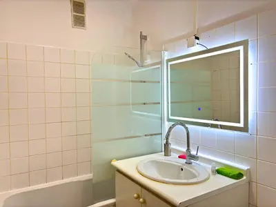 Salle de bains dans l'établissement Fossati - Tout confort - 5mn à pied du centre ville #SirDest