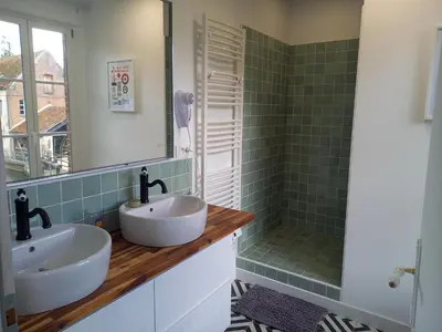 Salle de bains dans l'établissement Le Gîte du Moulin