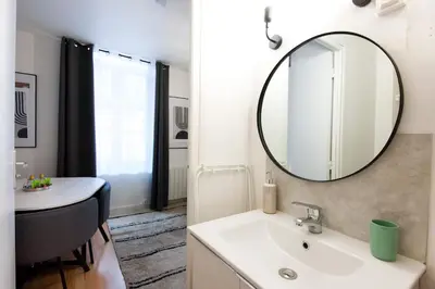 Salle de bains dans l'établissement La Casa : Logement en centre ville, Cathédrale