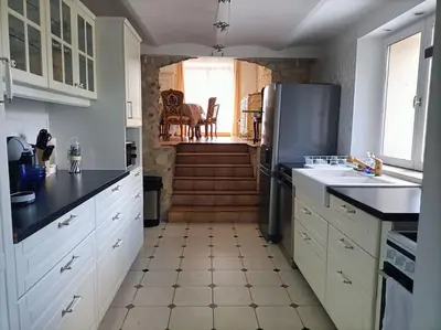 Cuisine ou kitchenette dans l'établissement Belle maison du 18e siècle