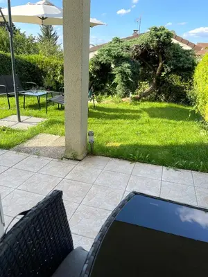 Jardin de l'établissement Studio cosy indépendant avec Jardin à Osny proche Cergy pontoise