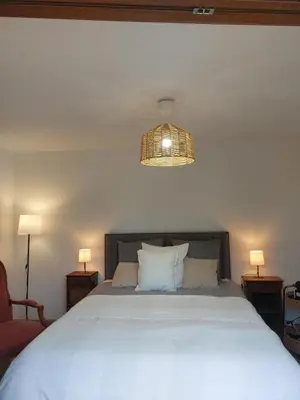 Un ou plusieurs lits dans un hébergement de l'établissement Chambre table d'hôtes Anne-Marie et Jean-Christophe
