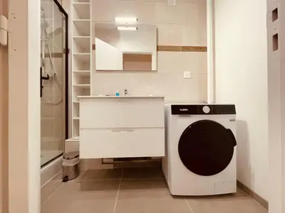 Salle de bains dans l'établissement Spacieux logement en famille - 296