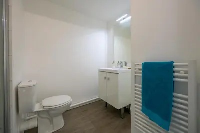 Salle de bains dans l'établissement Résidence Nemea Rouen Constantine