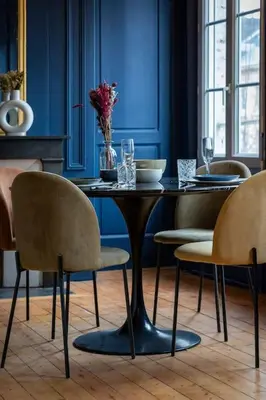 Coin salon dans l'établissement Appartement balnéo centre