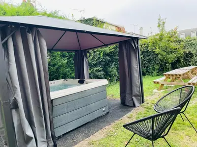 Plan de l'établissement Le Manoir des Conquérants à Rouen avec Jacuzzi - 277