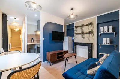 Télévision ou salle de divertissement dans l'établissement Appartement Cosy Rouen