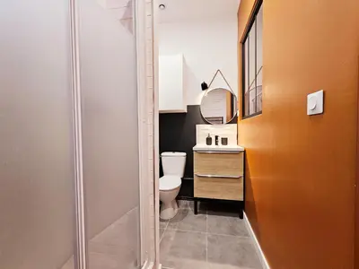 Salle de bains dans l'établissement Le Bain Rouennais