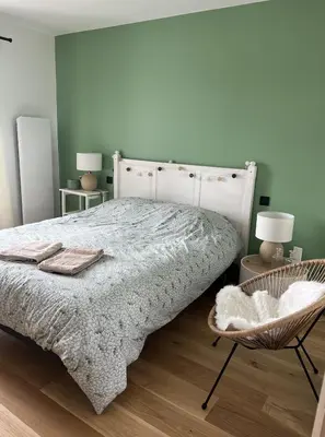 Un ou plusieurs lits dans un hébergement de l'établissement Villa Médaillon, Sur la mer - Mesnil Val Plage