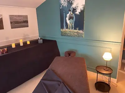 Coin salon dans l'établissement La Petite Maison de Giverny - Dernière minute -Chambre dans Gîte 5 étoiles au Cœur du village