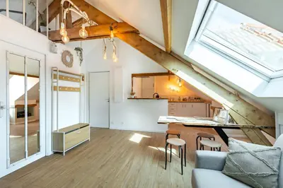 Plan de l'établissement T2 cosy et chic près de la Défense et de Paris