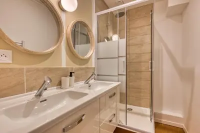 Salle de bains dans l'établissement Mathilde Appartement proche Clinique Mathilde