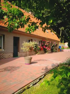 Jardin de l'établissement Le Relais des Prés - Gîte de grande capacité