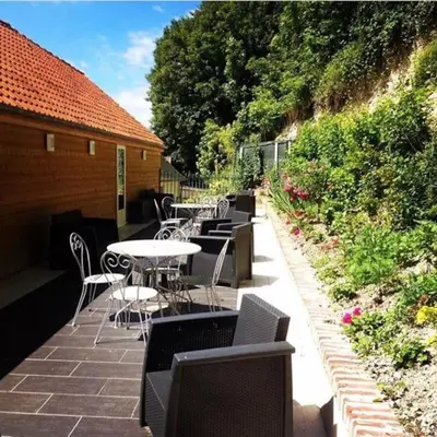 Jardin de l'établissement Le Relais des Prés - Gîte de grande capacité